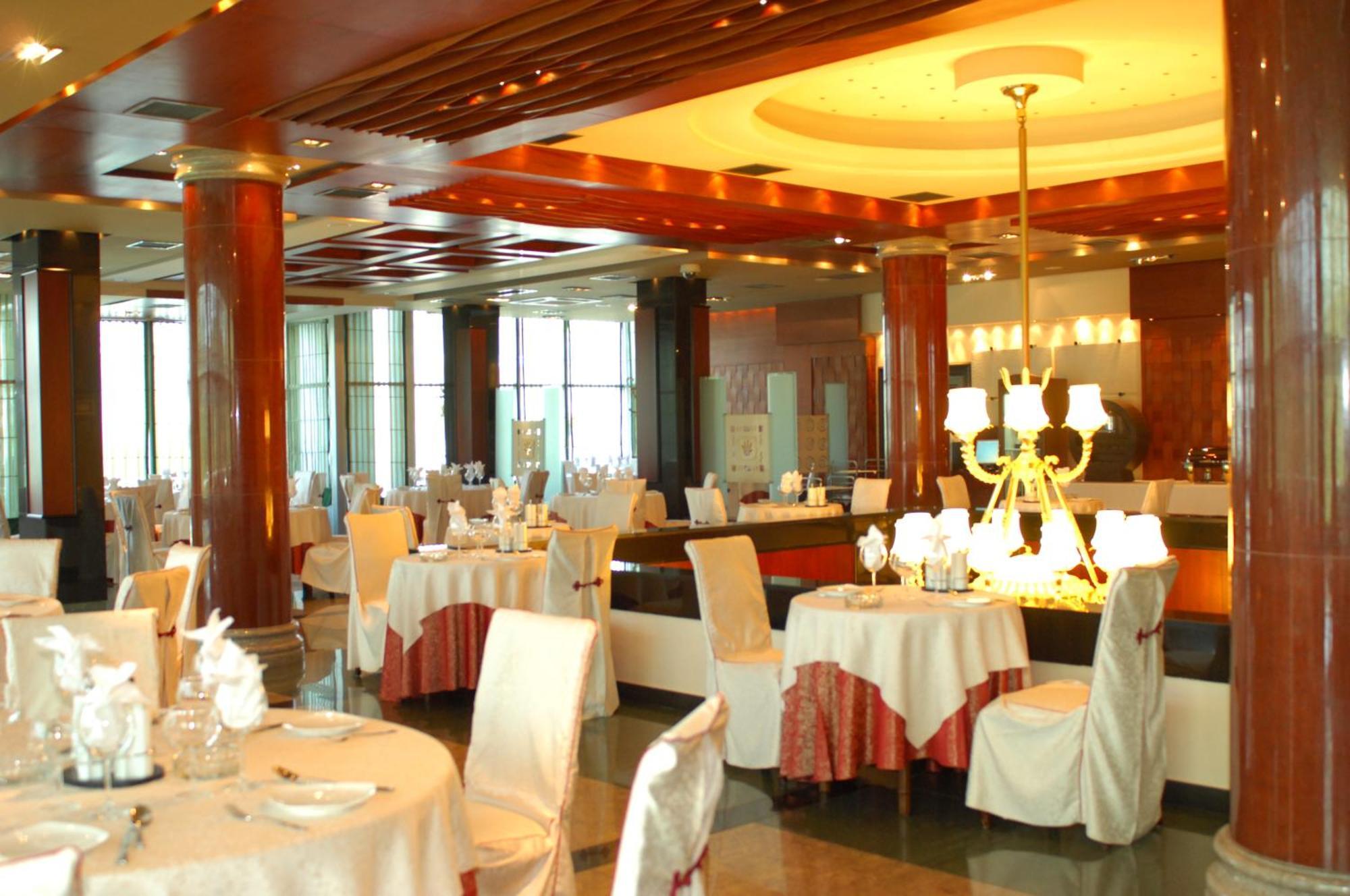 Grand Hotel Europa Шкодер Экстерьер фото